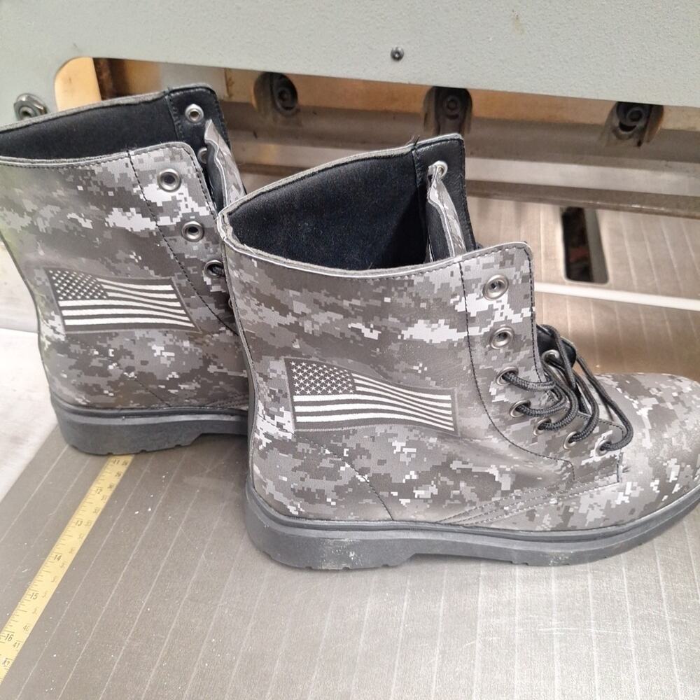 Black/gray Flag Camo RAAD Boots. Size 11M. Excellent Condition Never Worn